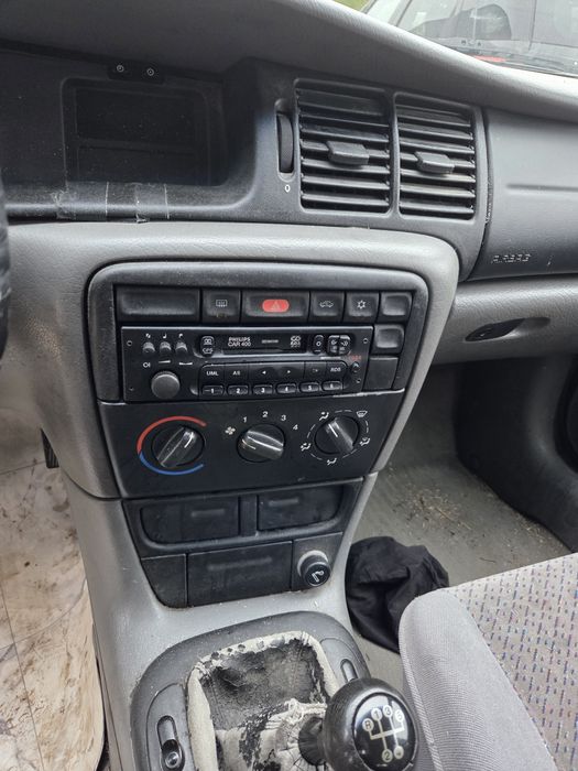 Opel vectra B 1.8i (НА ЧАСТИ)