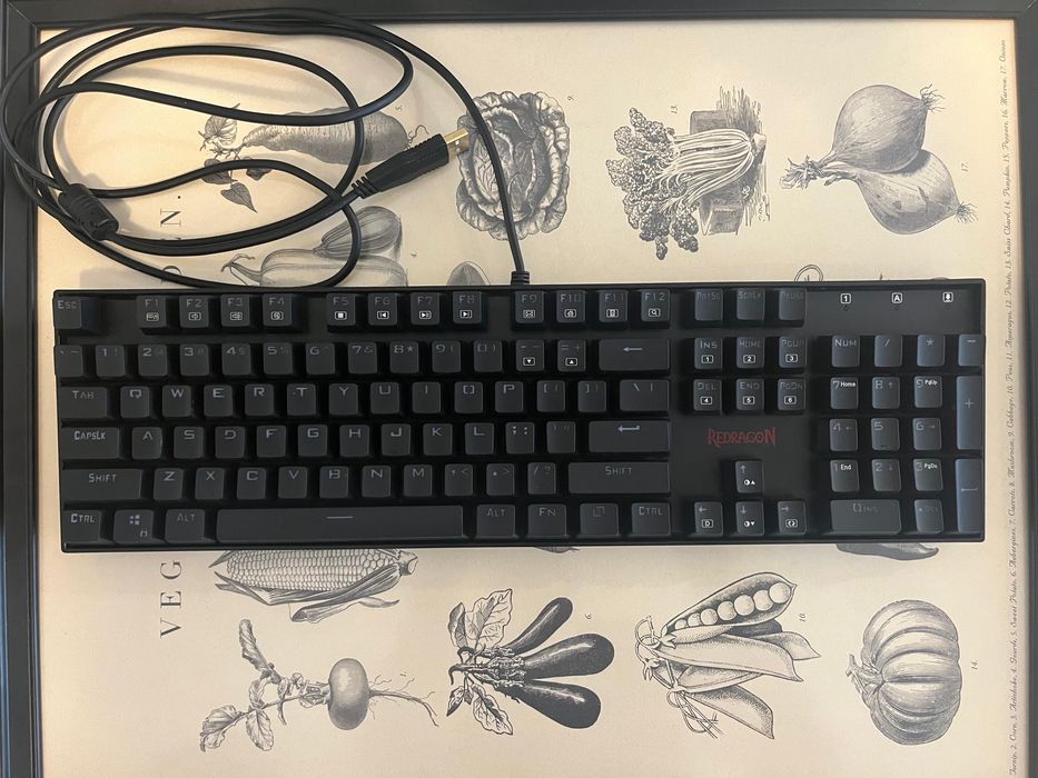 Tastatura gaming mecanica Redragon Mitra RGB K551RGB-1-BK