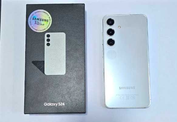 Samsung Galaxy S24 (8/256 GB)