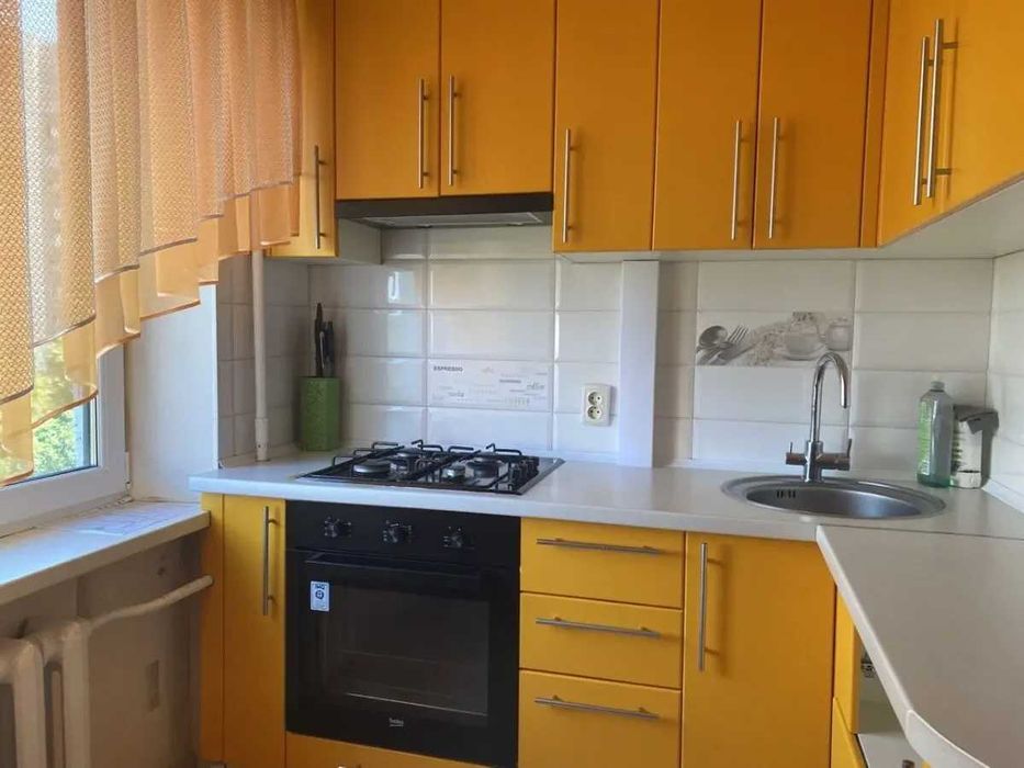 Дава се под наем Тристаен апартамент в София, Зона Б-5 - 80 кв.м за 663 € - Снимка #4