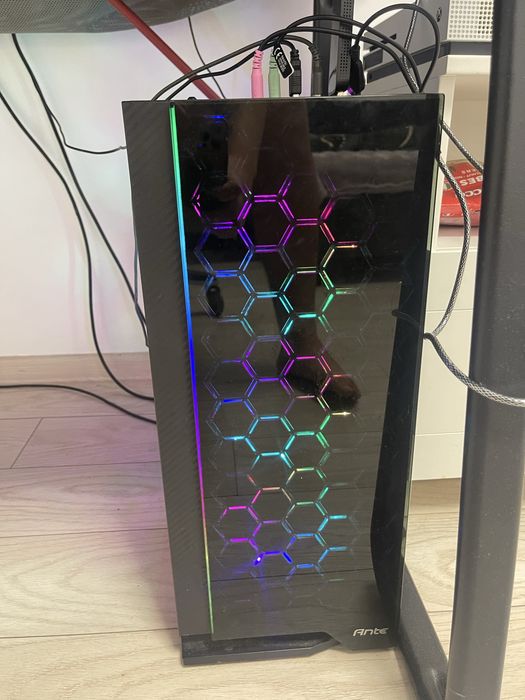 PC Gaming i7-10700 , 1080TI 11GB , 32 gb ram , rog strix z590-F gaming