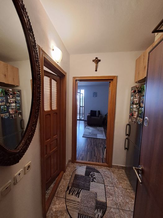 Vând Garsoniera situata în zona Far