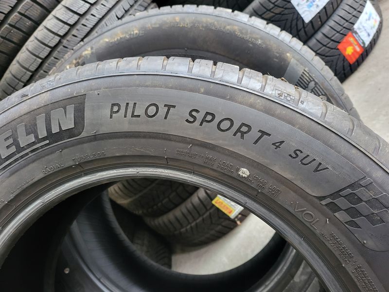 235/60/18 MICHELIN 4бр