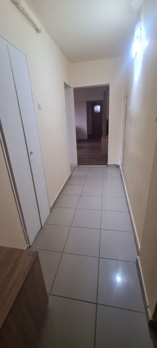 Inchiriez apartament 2 camere zona centrala