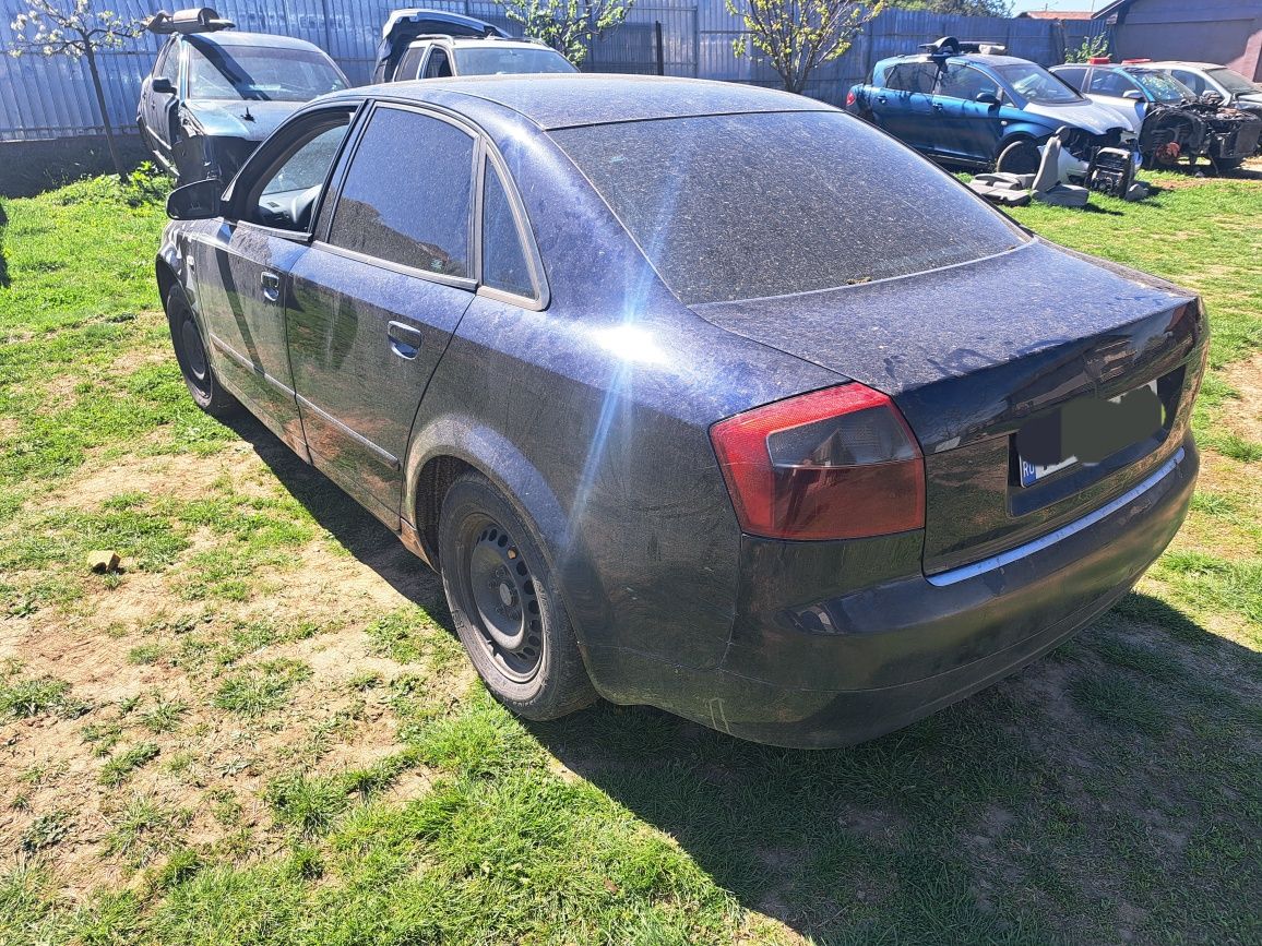 Dezmembrez Audi a4 1.9 tdi 131cp