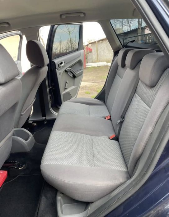 Mașină Ford Focus 2004