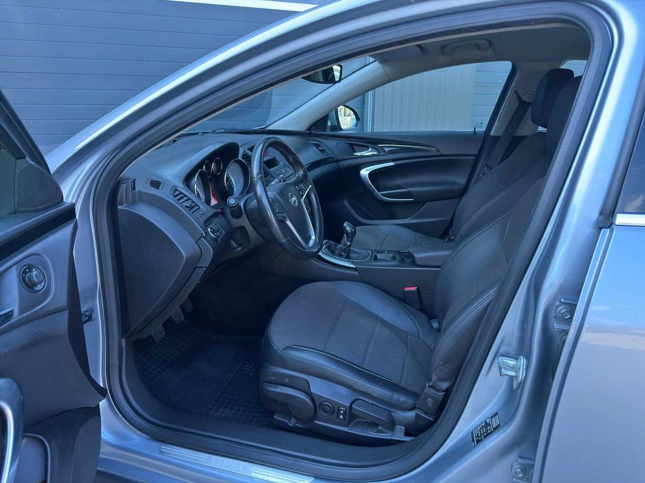 AN 2009 / Tapiserie Semi Piele / Toate Schimburile sunt la Zi