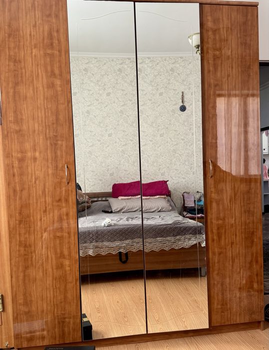 Срочно продам шкаф