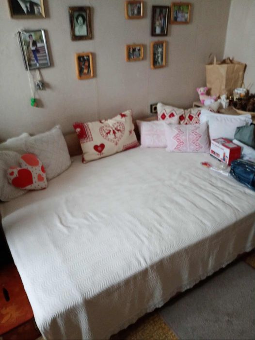 Легло "Приста" с ракла и повдигащ механизъм