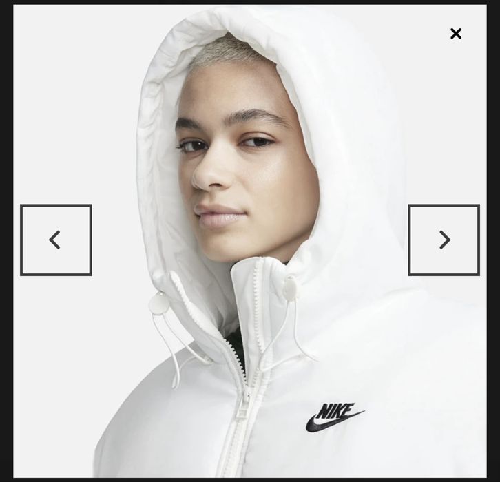 Бяло дълго яке Nike