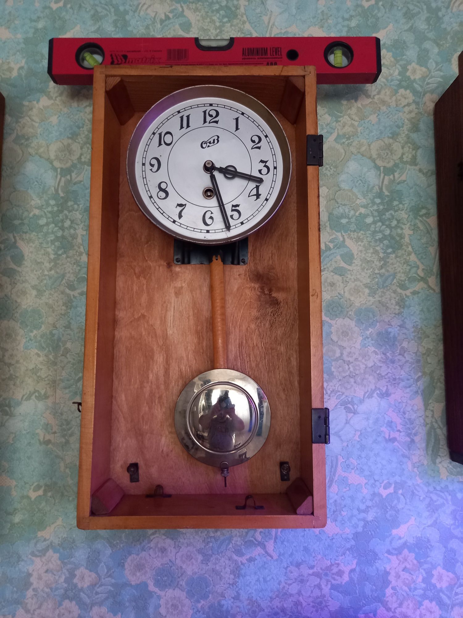 Часы настенные СССР с маятником