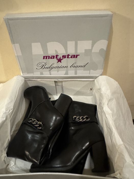 Дамски високи ботуши