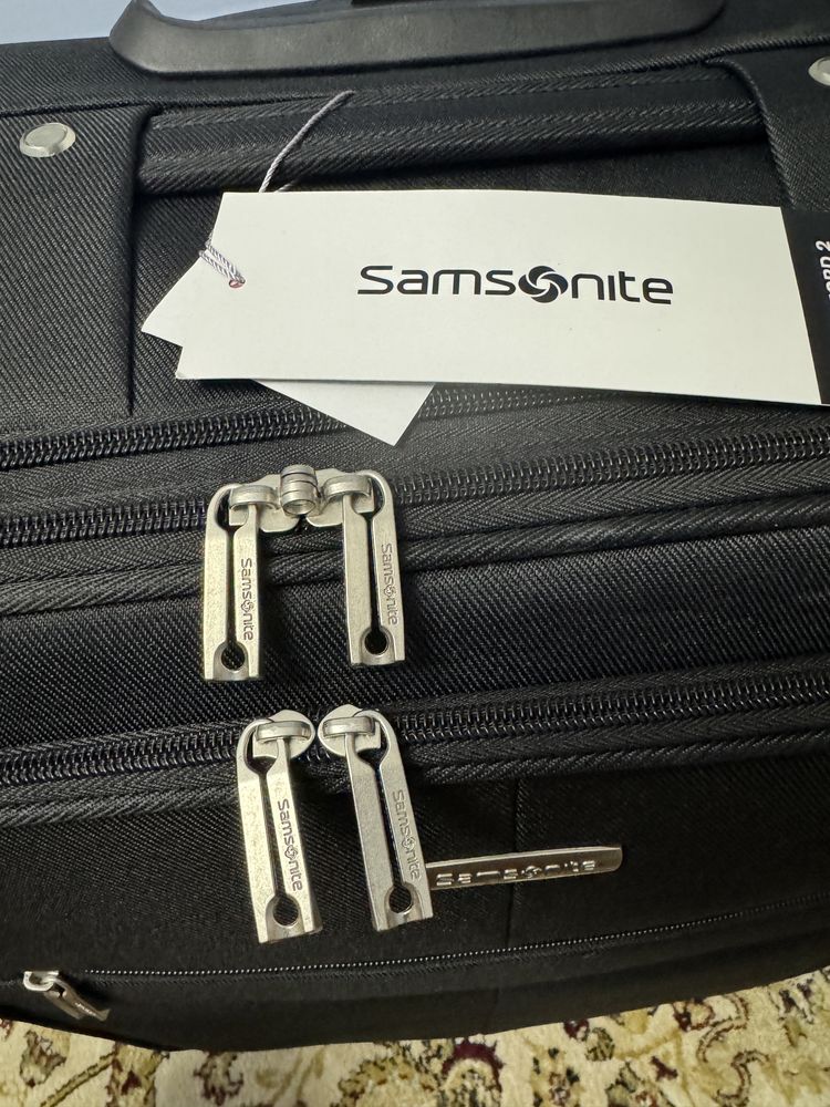 чемодан Samsonite