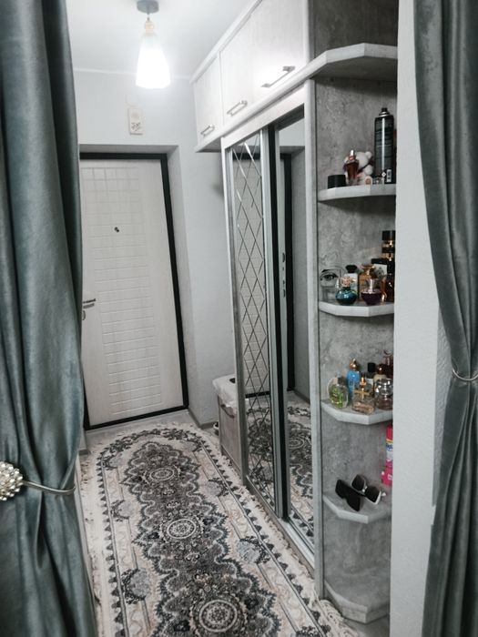 Срочно продаётся 3/3/5 ,Балкон 2на6, Ул.Корасу,ор-р Парвоз ресторан, Д