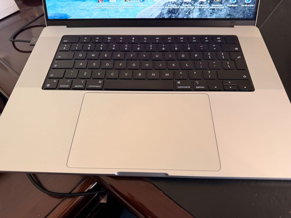 MacBook Pro 16", M1 Pro, 16GB RAM, 1TB SSD, Silver 2021