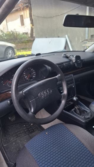 AUDI A4 B5 1800 куб.