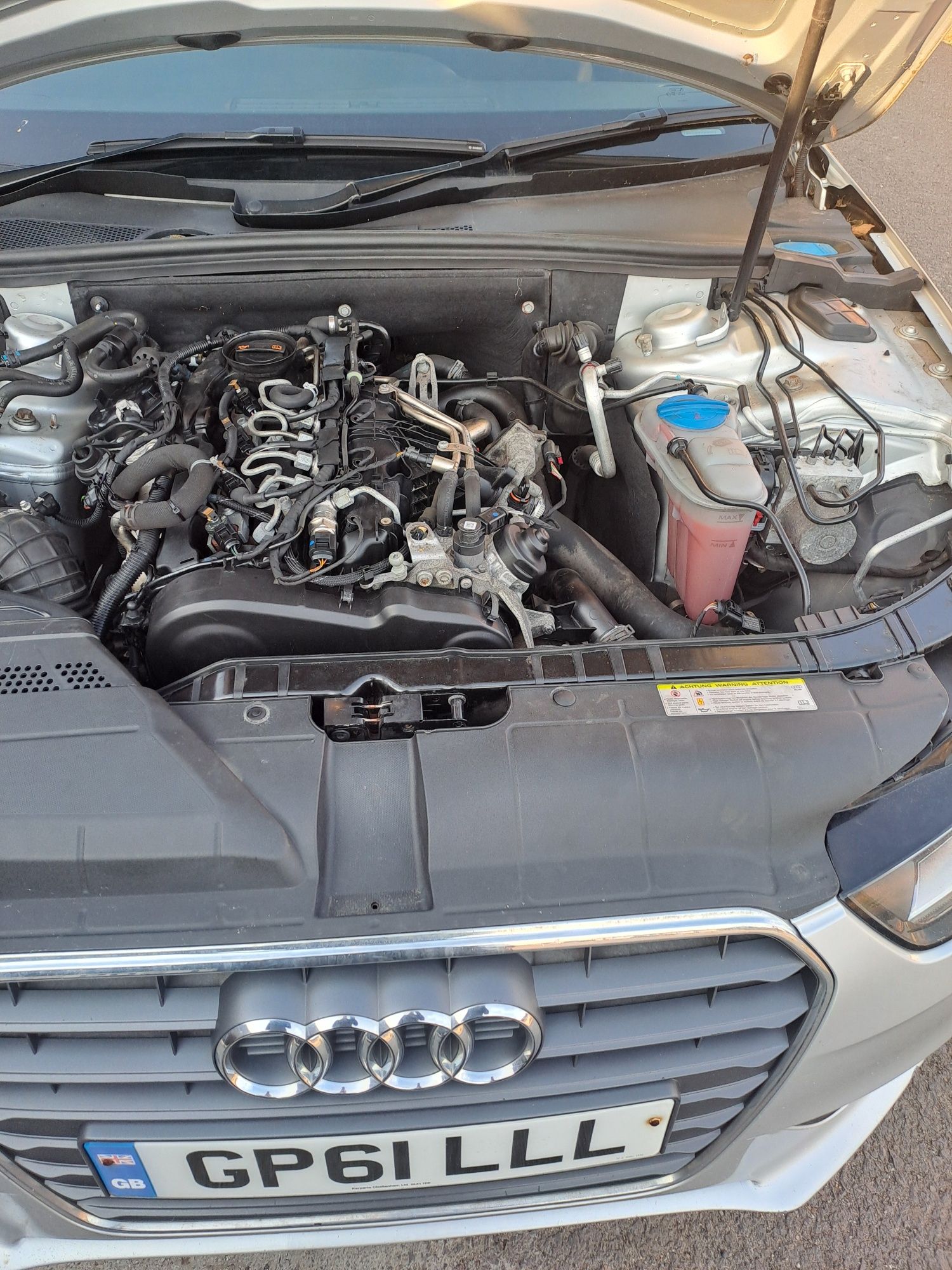 Vând Motor Audi A4 B8.5 2.0 TDI CGLD