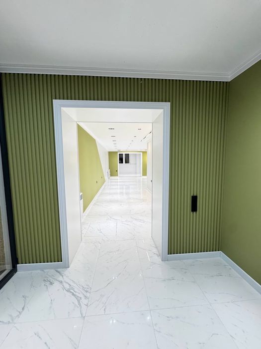 ПРОДАЕТСЯ   Гатовый Нежилой