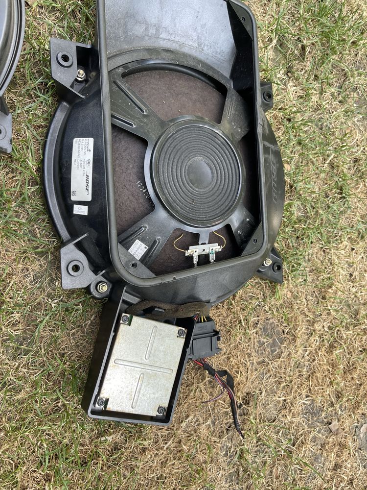Subwoofer boxa Bose Audi A8