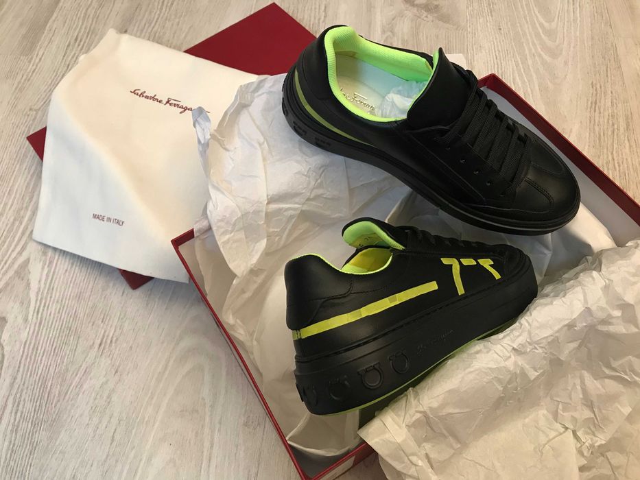 Salvatore Ferragamo 39, sneakers autentici, full box, retail 530 euro
