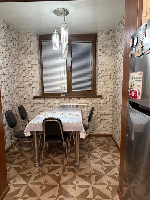 Срочно Аренда 3 комнаты 4 этаж 400$ Микрорайон