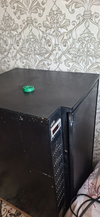 Холодилник мини сотилади