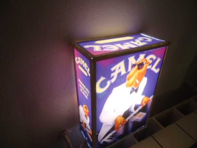 CAMEL светеща кутия-ретро.