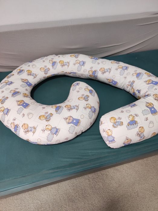 Vând / schimb perina (mare ) de gravidă și alăptat