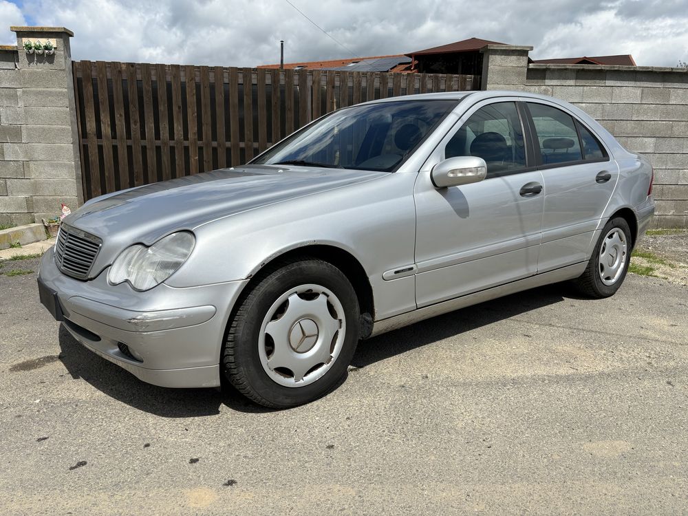 Mercedes Benz - C180 benzina - 2001 -