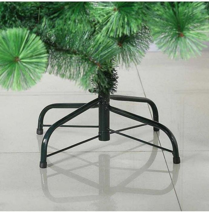 Елха естествено зелена с шишарки