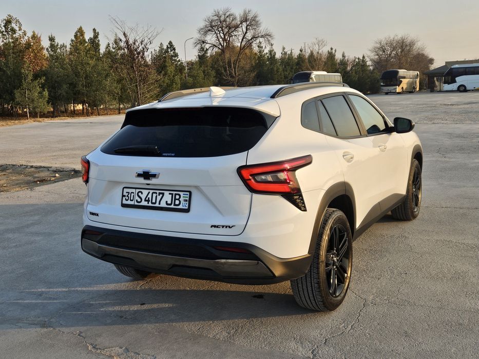 Avtomashina Trax active. Koreya maxsuloti