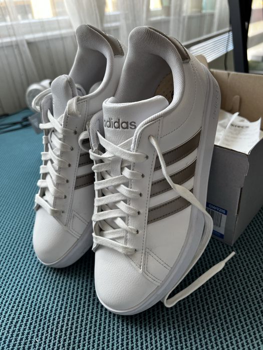 Спортни обувки Adidas - 38,5 номер