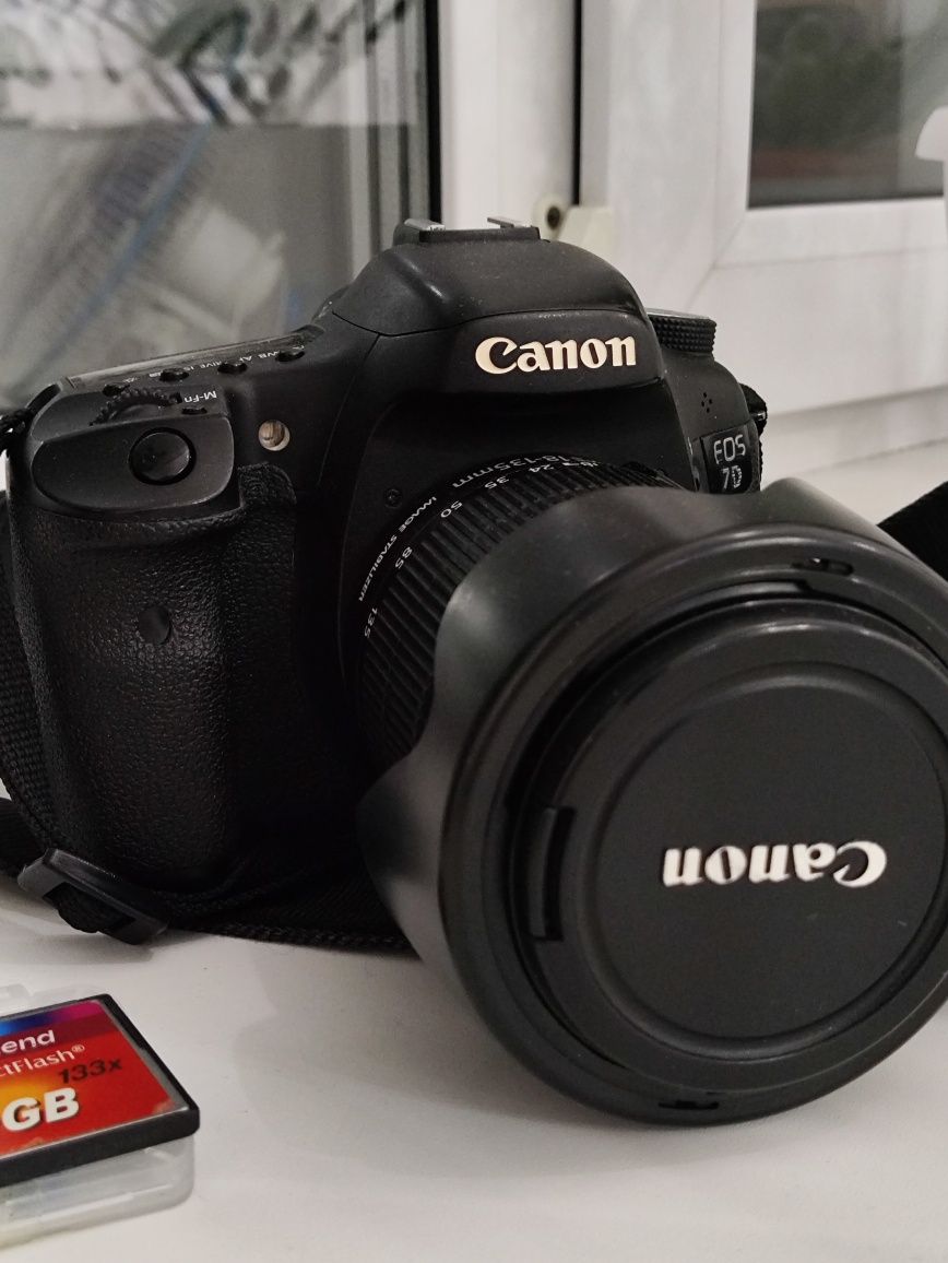 Canon eos 7D Профессиональный зеркальный фотоаппарат