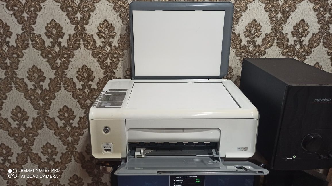 Принтер цветной 3 в 1 марки HP, струйный