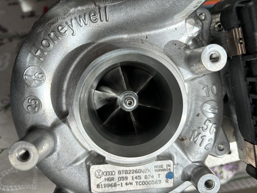 Turbina (turbo) OEM 3.0 TDI, Volkswagen, Porsche, Audi