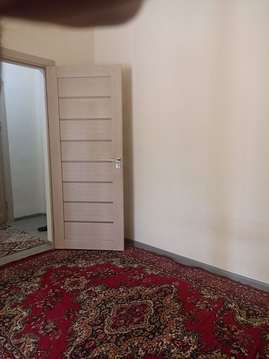 Qorasuv 1 da Fayzmarketni qarshisidagi domda yangi ikki xonalik uy