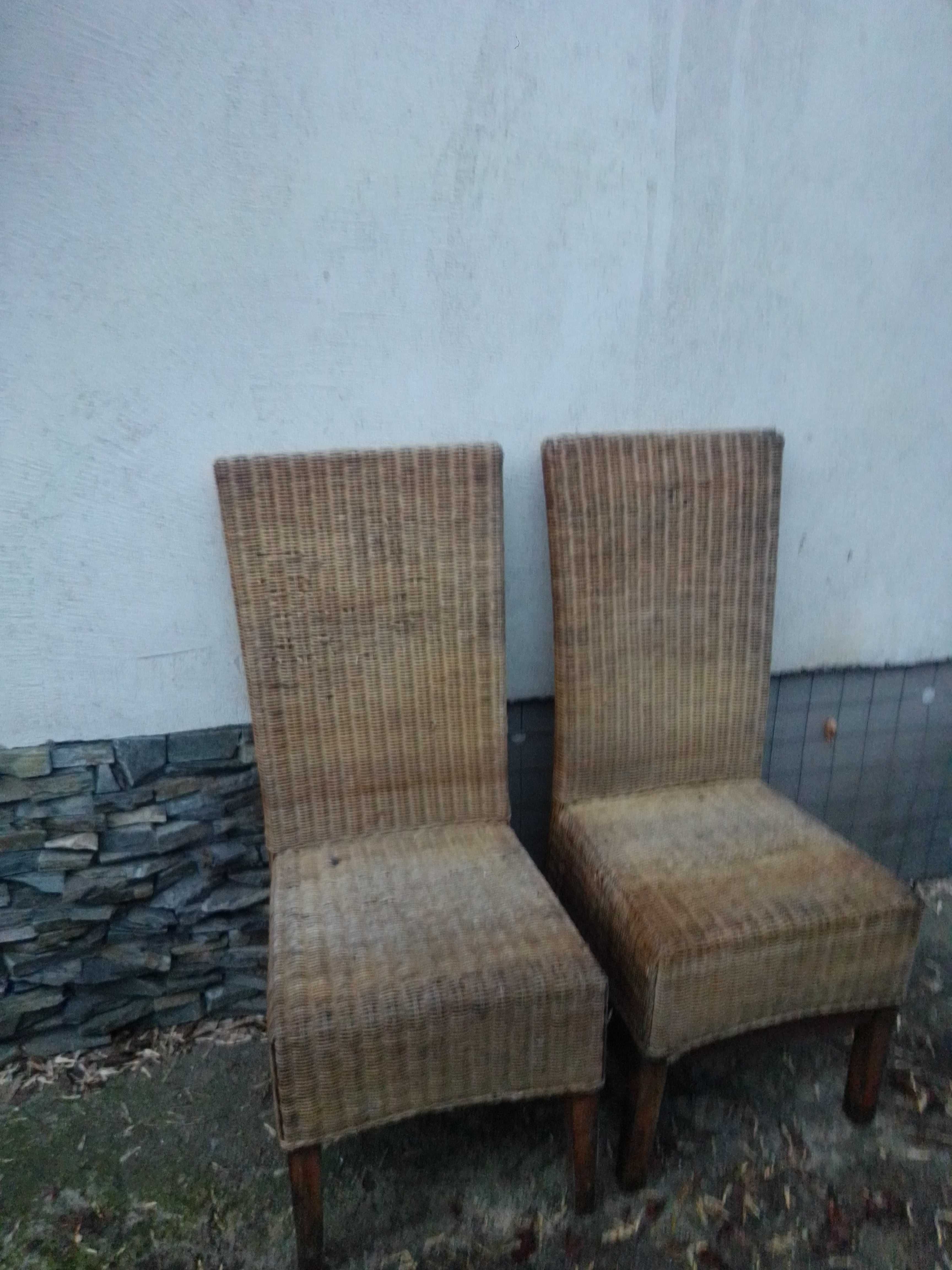 Дървени столове от ратан 2бр