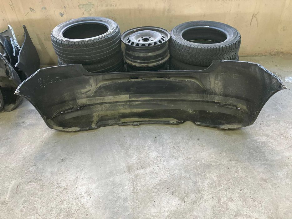 Задна броня за Фолксваген Поло Volkswagen Polo 2014-2017г 3бр