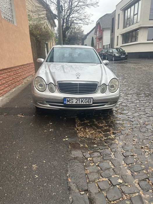 Vand Mercedes e class 220 cdi w211