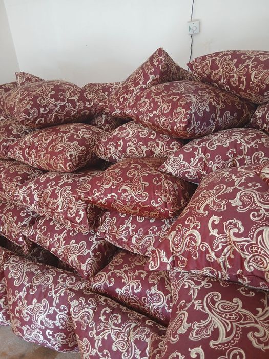 Yostiq tikib sotamiz