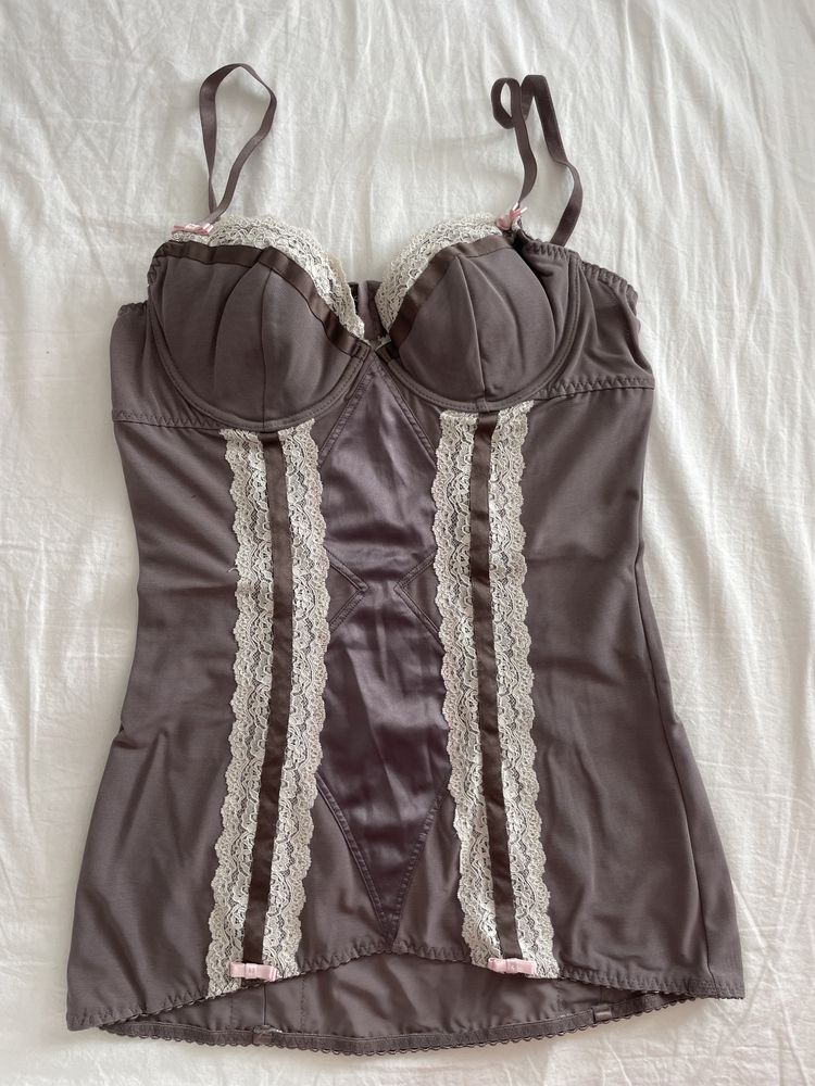 Бельо , бюстие victoria’s secret