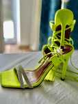 Sanda verde lime, Asos, UK, pe picior, 36