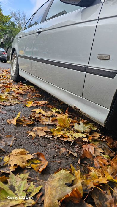 Bmw 520i повреден