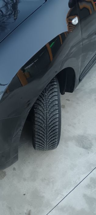 Vind Logan MCV 0.9 tce+ gpl