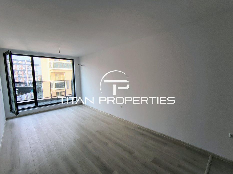 Двустаен апартамент в жк. Христо Смирненски