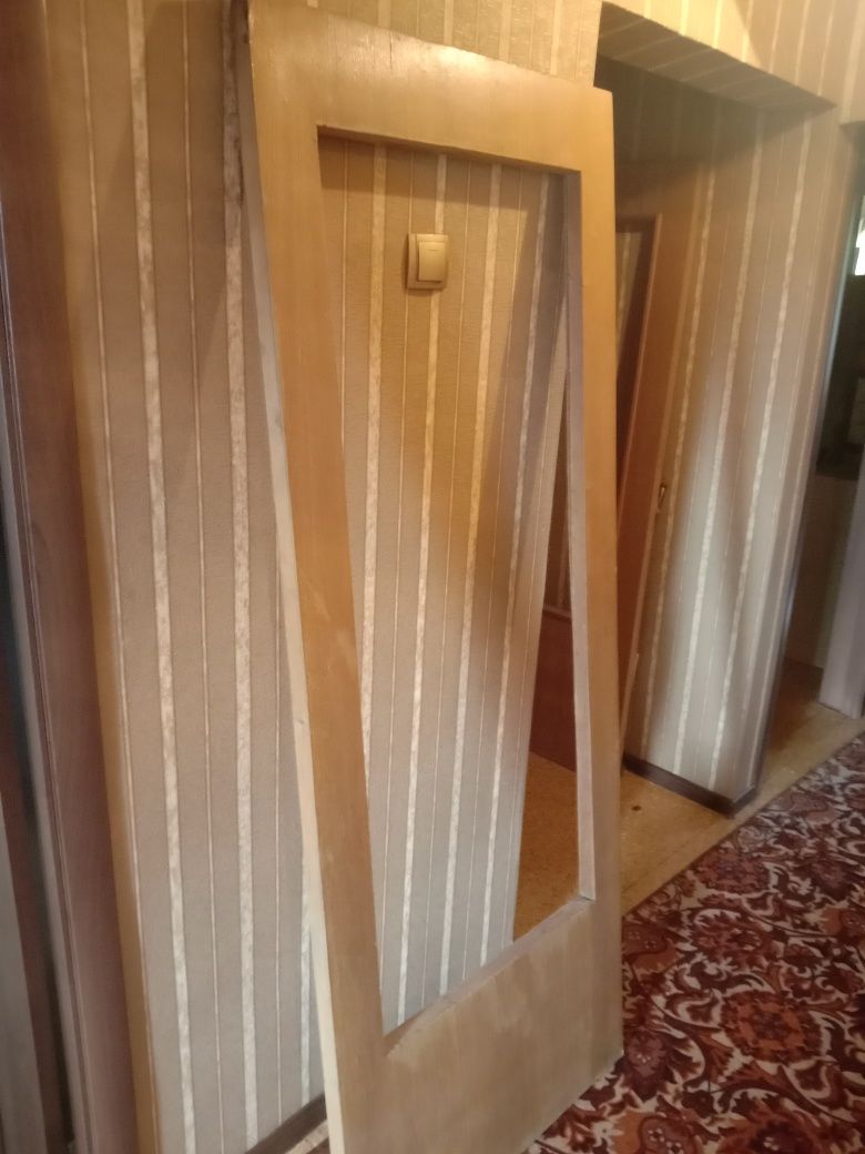 Продам межкомнатные двери