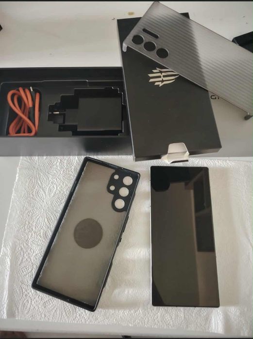 Redmagic 10 pro versiunea 256 ,12 GB RAM