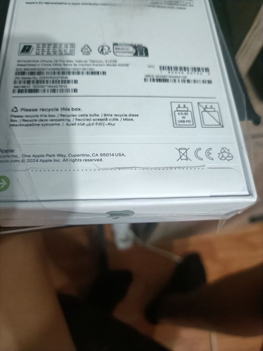 iPhone 16 pro max 512gb natural titanium