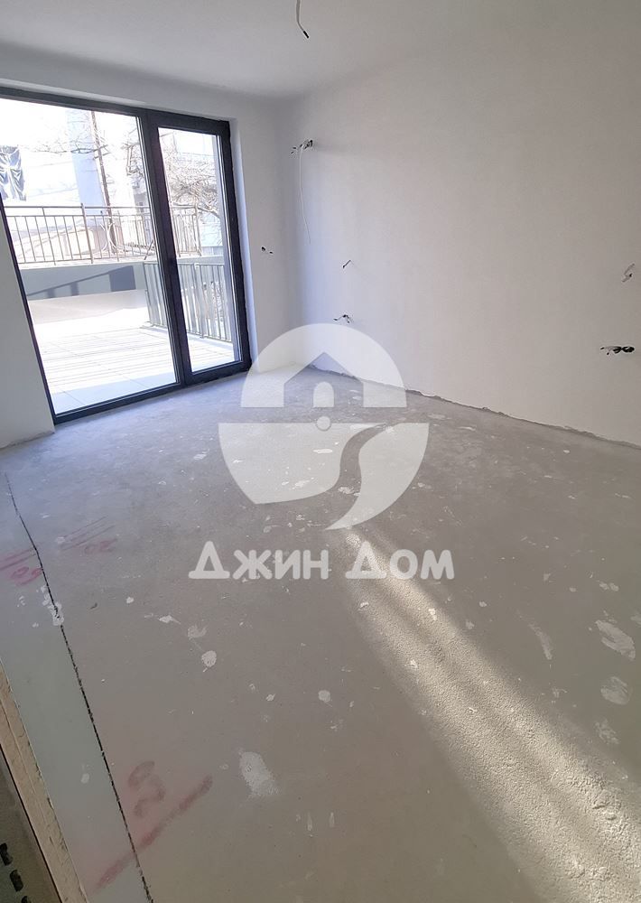 Просторен двустаен апартамент на ПЪРВА ЛИНИЯ МОРЕ в гр. Несебър