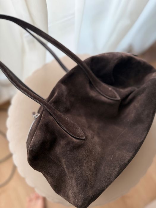 Кафява чанта от естествен велур Massimo Dutti